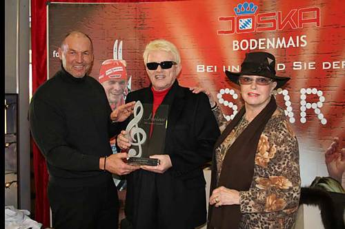 Volkssänger Heino und Ehefrau Hannelore zu Gast bei JOSKA.